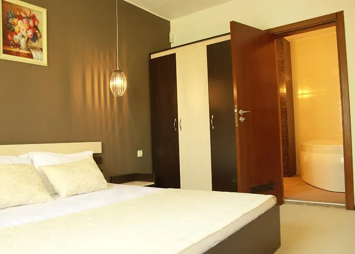 Хотел къща за гости сани Приморско